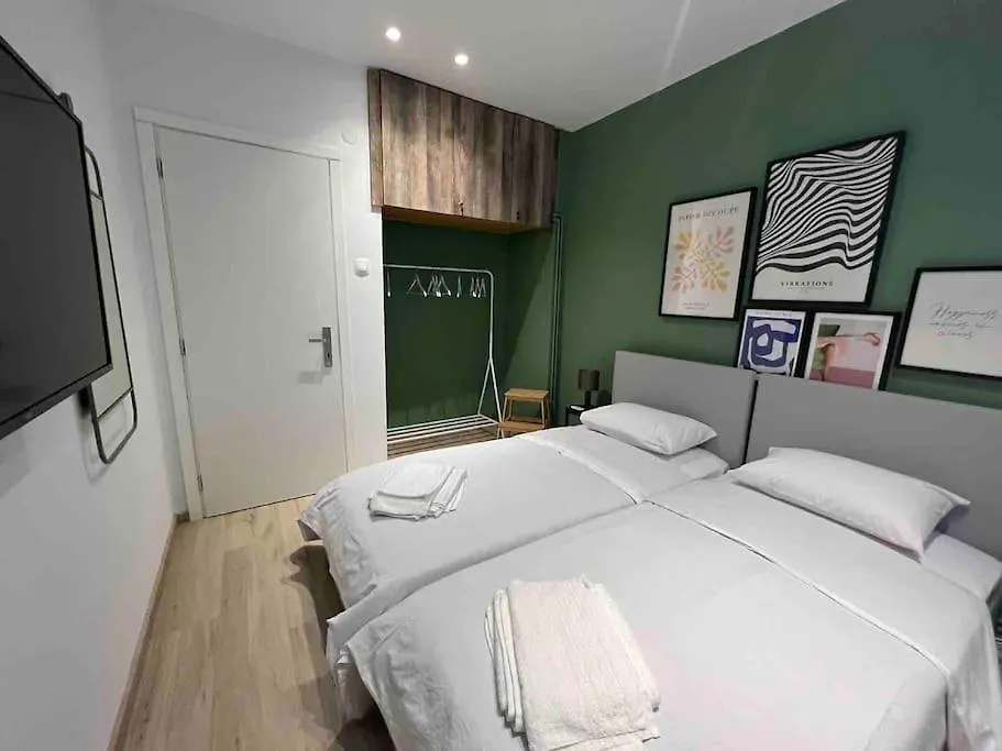 Secret Colors Of Thessaloniki Apartment